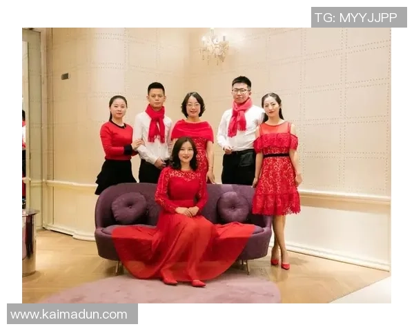 足球明星狗年贺岁视频展现激情与祝福共庆新春欢乐时刻